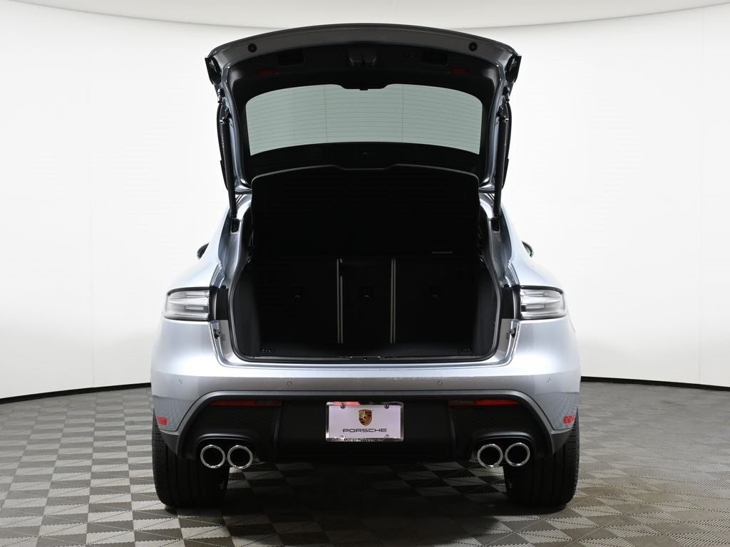 2024 Porsche Macan Base
